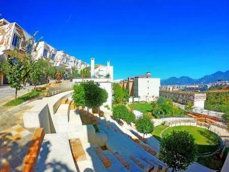 Deluxe Flat With Garden_Tirana 아파트 외부 사진