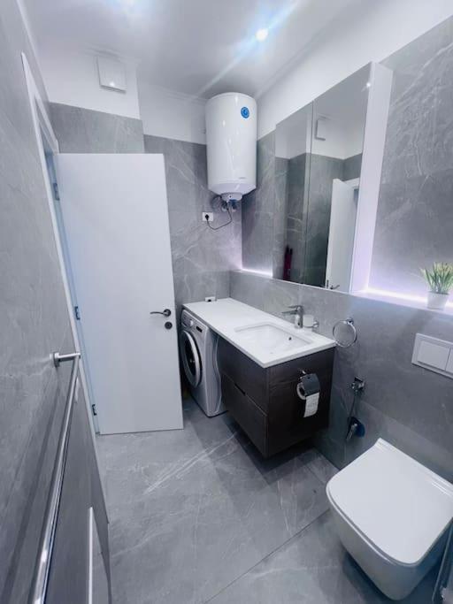 Deluxe Flat With Garden_Tirana 아파트 외부 사진
