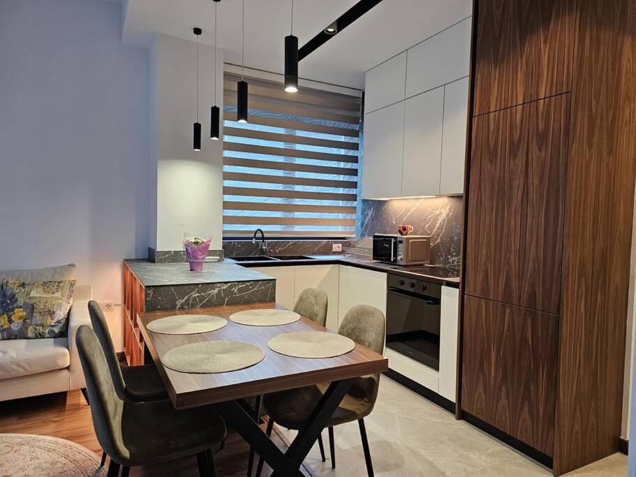 Deluxe Flat With Garden_Tirana 아파트 외부 사진
