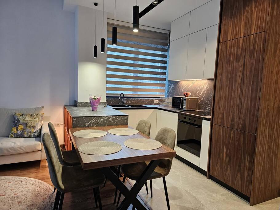 Deluxe Flat With Garden_Tirana 아파트 외부 사진